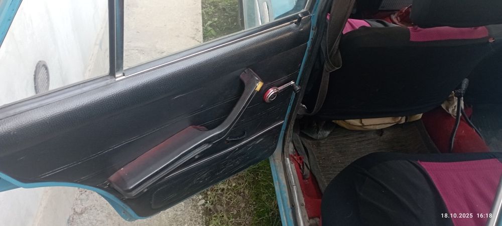 Авто.  ВАЗ 2106 1.3см