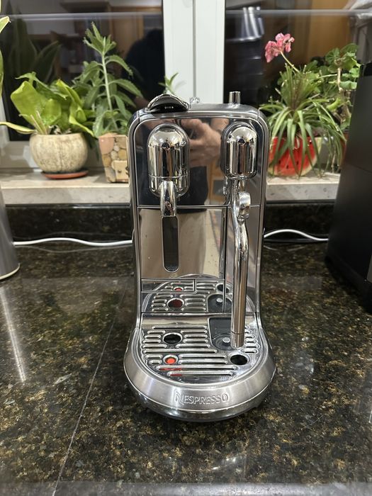 Máquina Nespresso Creatista Plus Stainless Steel