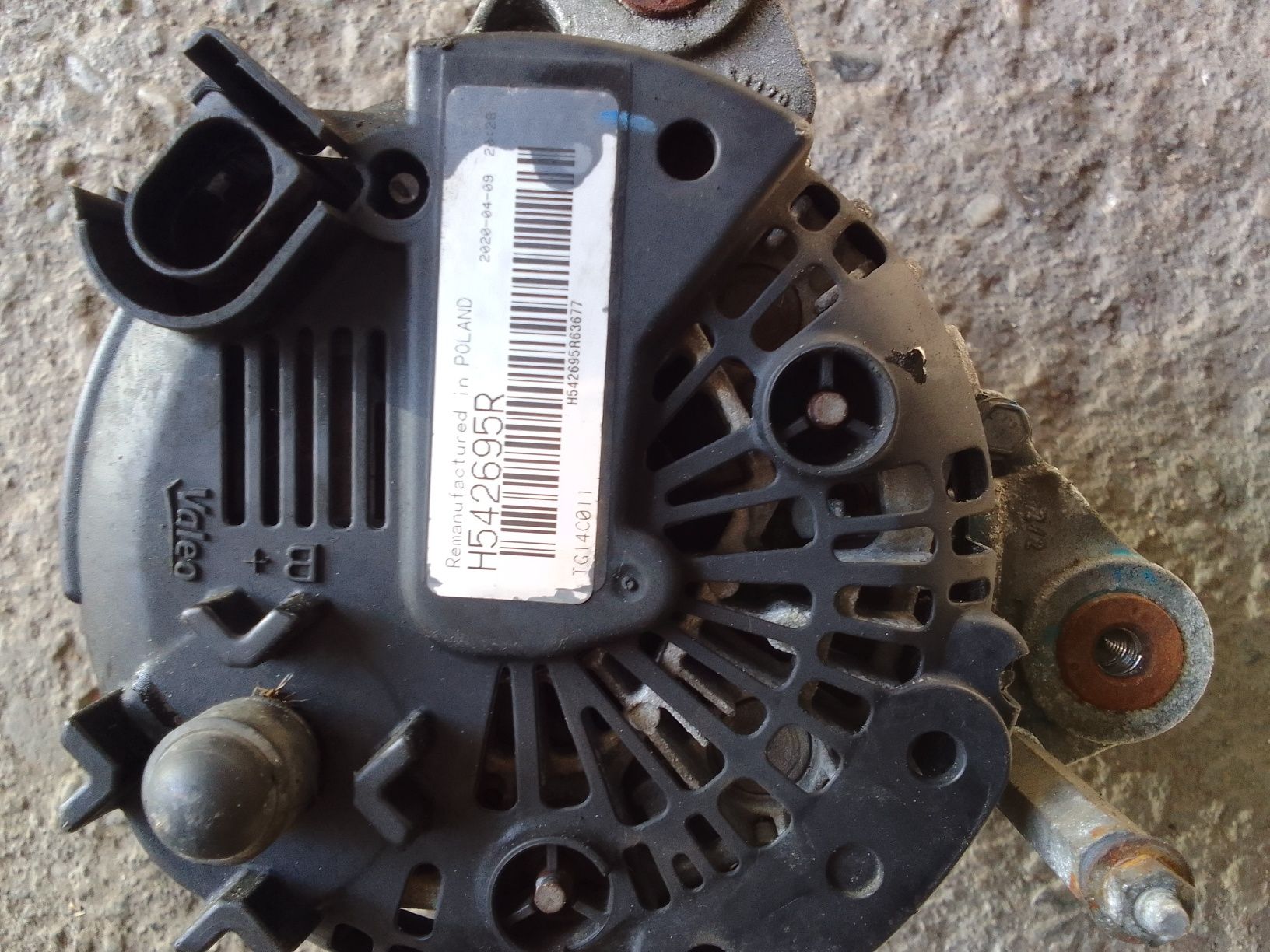 Alternator Valeo 437454 VW caddy 2.0 b