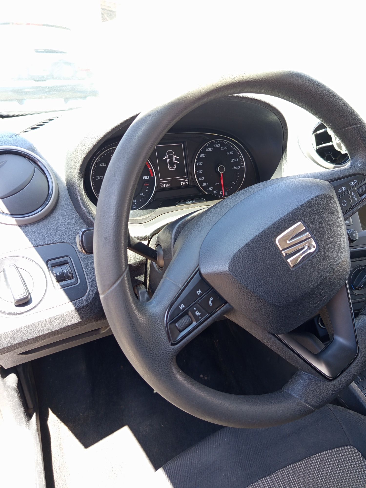 SEAT Ibiza Reference 1.0 a gasolina 2016