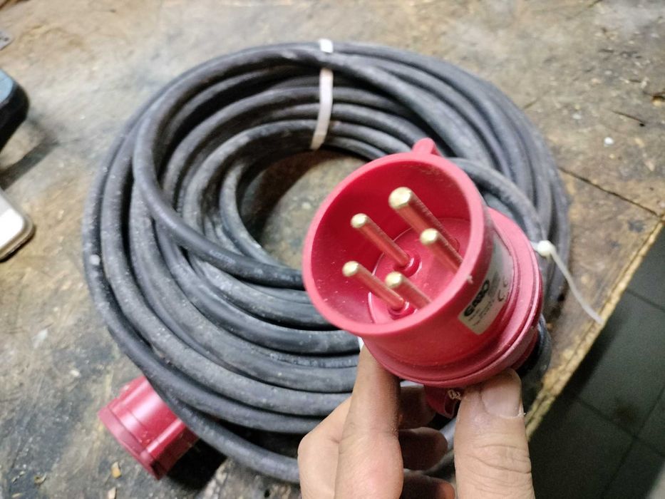 Sprzedam przewód elektryczny 16A 5x2.5 25mb