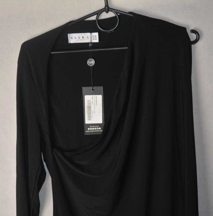 Elastyczna sukienka z odkrytym ramieniem Clubl 46