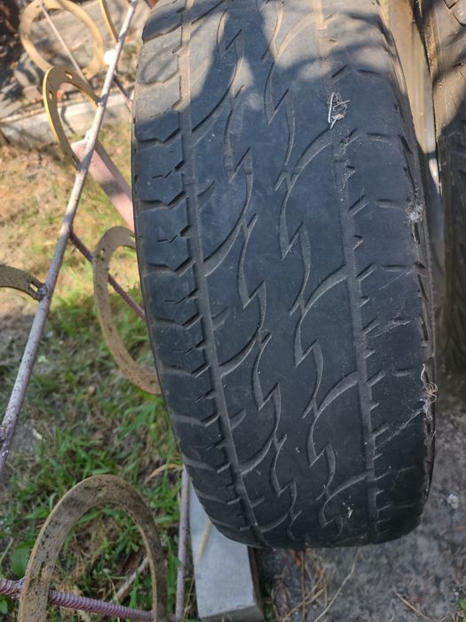 Два скати до джипа 275/70/R16. Ціна за два.