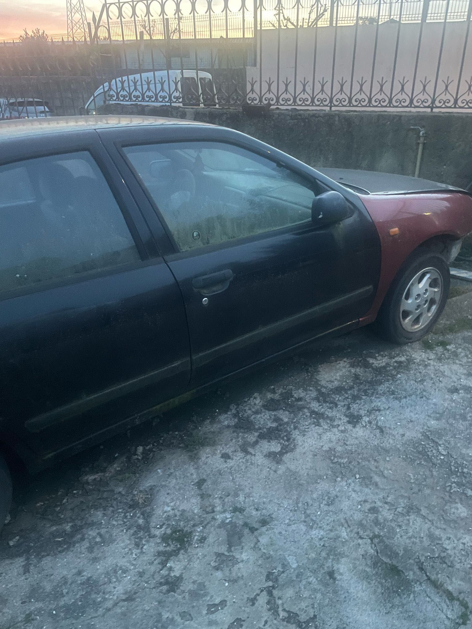 Nissan primeira a gas