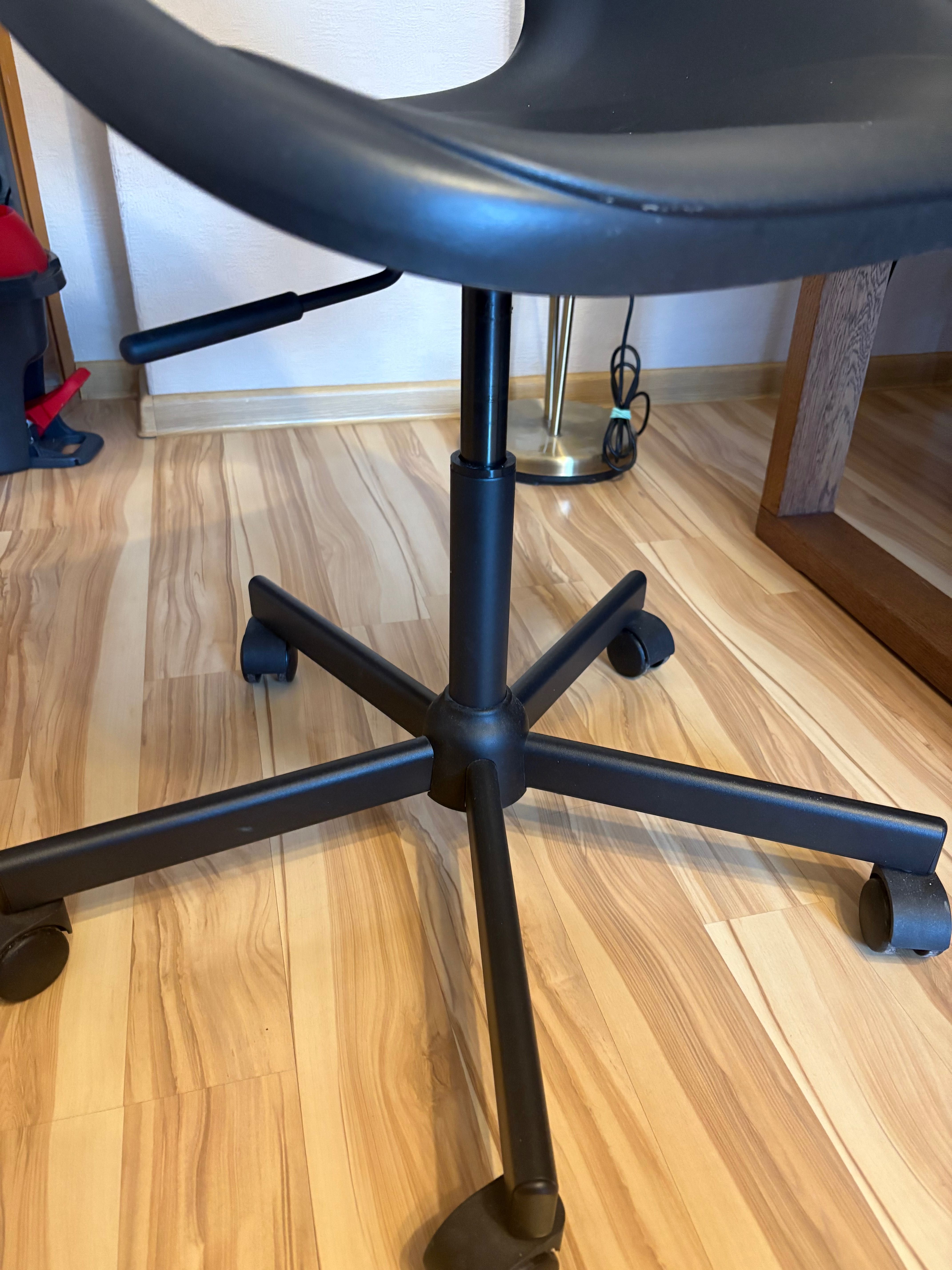 Krzesło obrotowe do biurka ikea