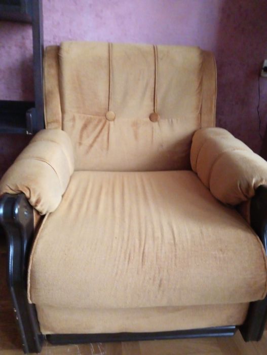 Диван раскладной с панцирной сеткой и кресло, натуральное дерево, Румы