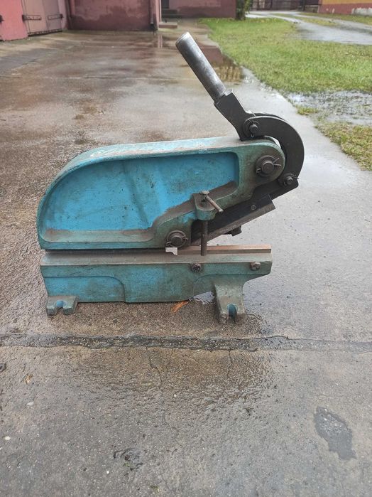 Nożyce do blachy - gilotyna