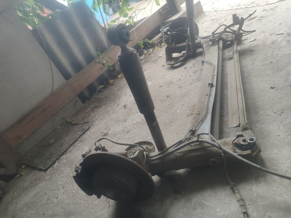 Балка задня Рено Лагуна 2