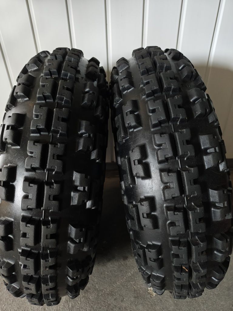 Felgi dwt 4/144 z oponami Maxxis