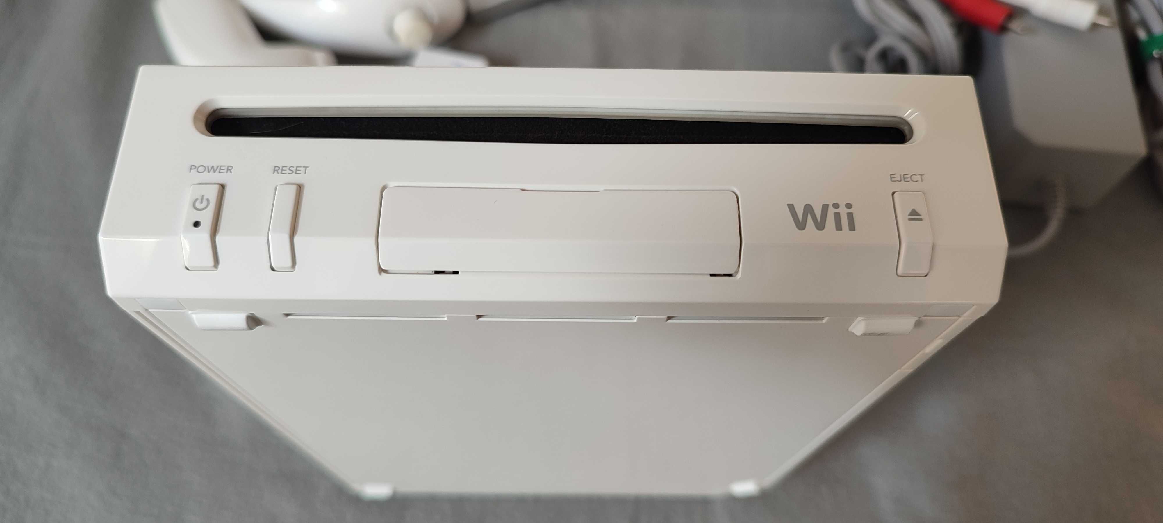 Nintendo Wii ( pack diversão/fitness )