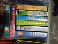 Filmes em VHS, vendo separadamente