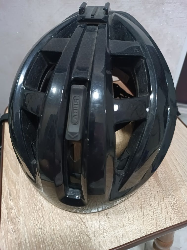 Вело шлем, Вело шолом Abus Ascent