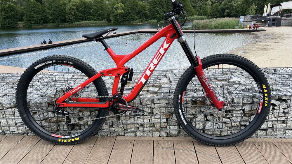 Trek Session L 29 (magura hope sram shimano saint industry nine hydra)