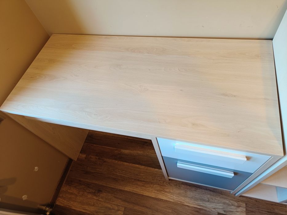 Biurko młodzieżowe 118.5 cm cichydomyk