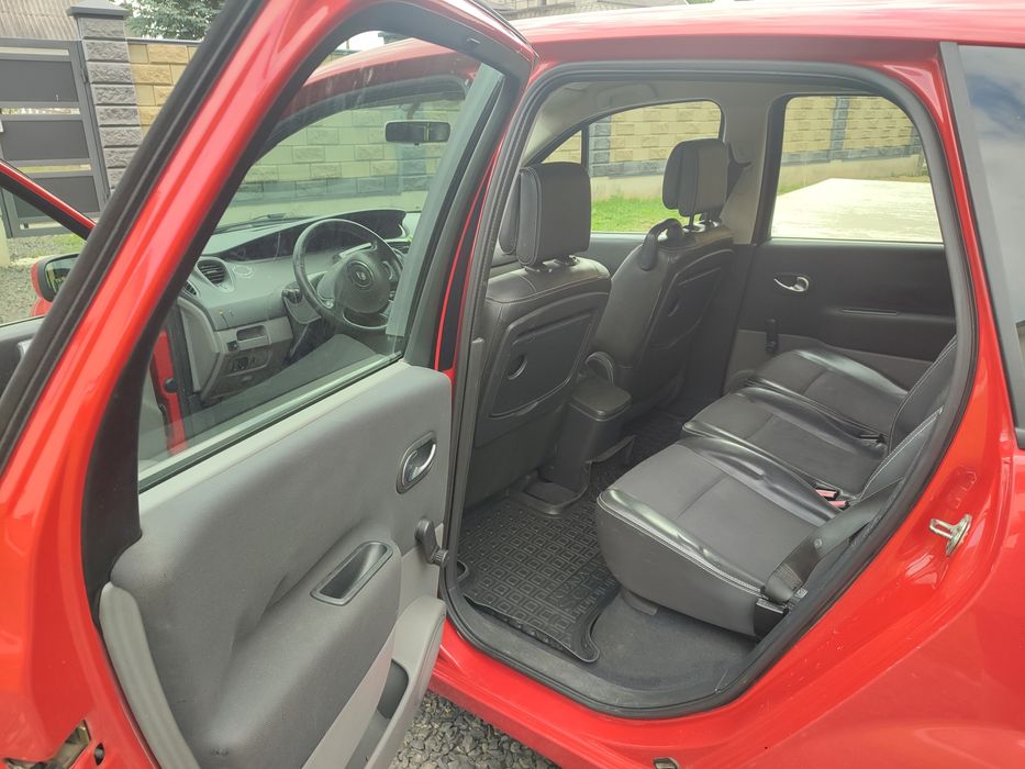 Продам авто Renault Megan Scenic II