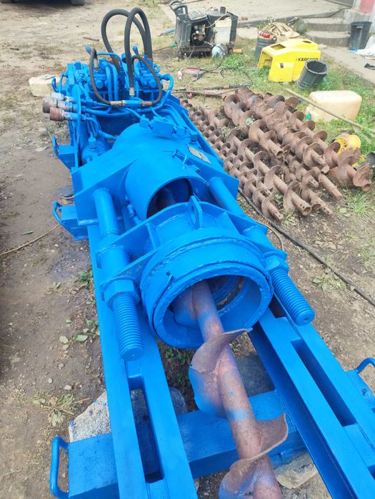 Wiertnica hydrauliczna pozioma