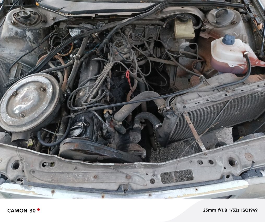 Продам свою Audi 100 1988року