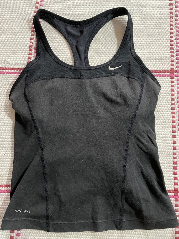 Top Nike Dry-fit XS