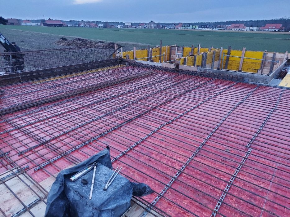 Wynajem - szalunki stropowe - stemple, dźwigary, płyta i akcesoria