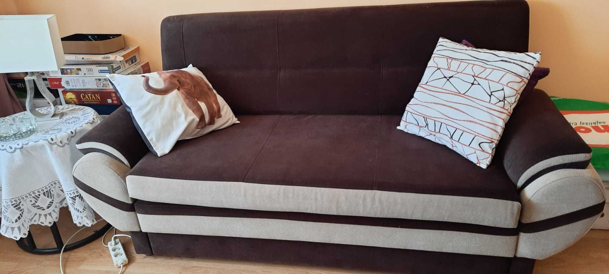 PILNIE sprzedam sofę z funkcją spania.