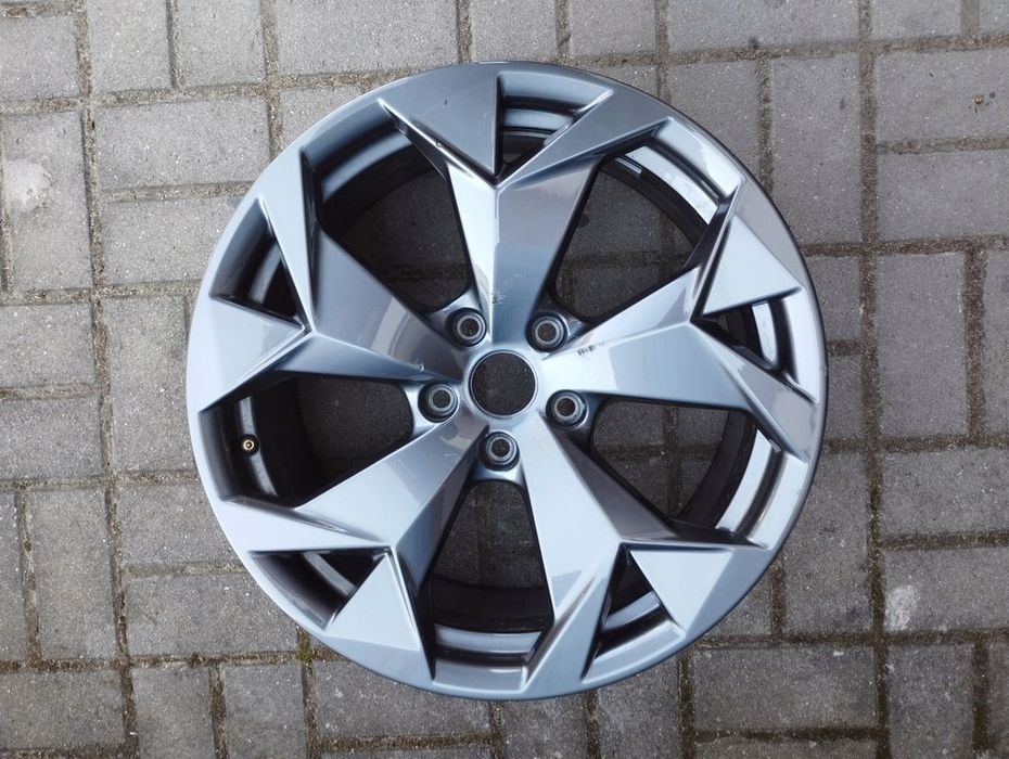 Felga 8J 18 ET40 Seat Cupra Formentor 5FF 5FF601025P