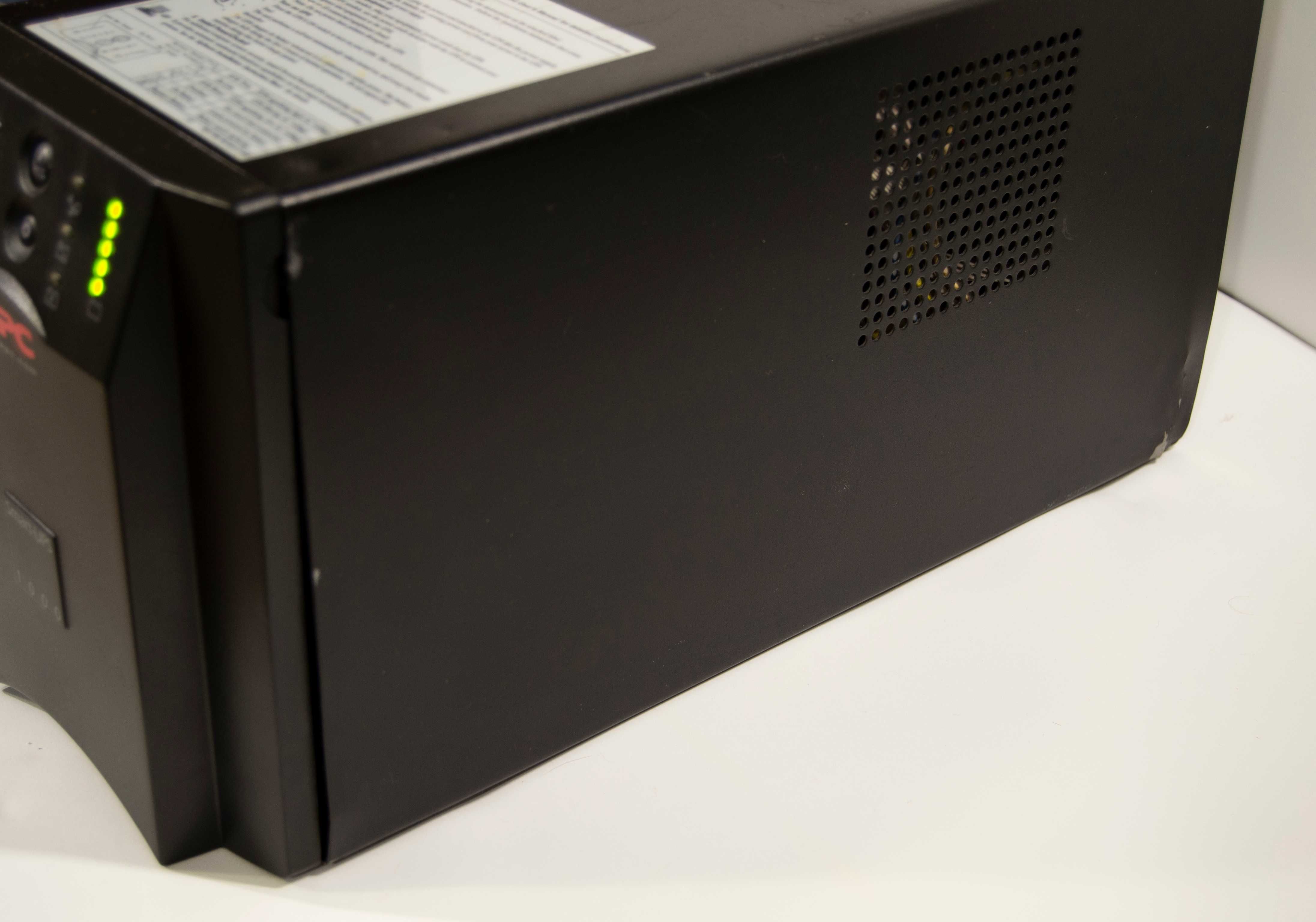 Продам ИБП APC Smart-UPS SUA1000i (1000ВА/670Вт, чистый синус)