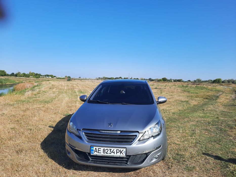 Продам пежо 308т9