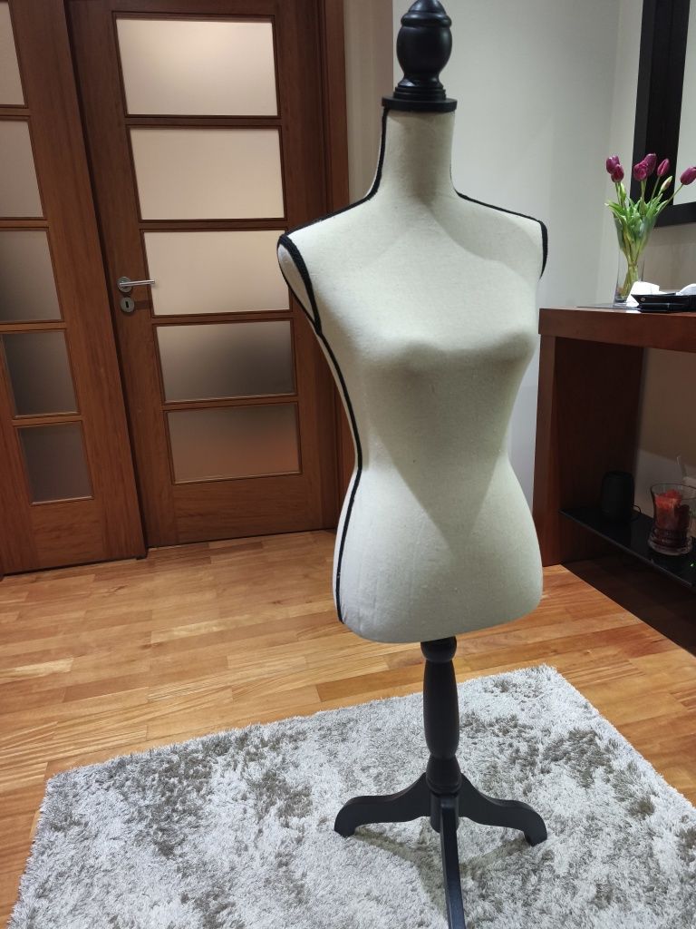 Cabide Manequim feminino