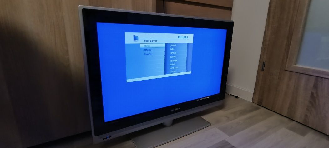 Sprawny Telewizor LCD PHILIPS 32"
