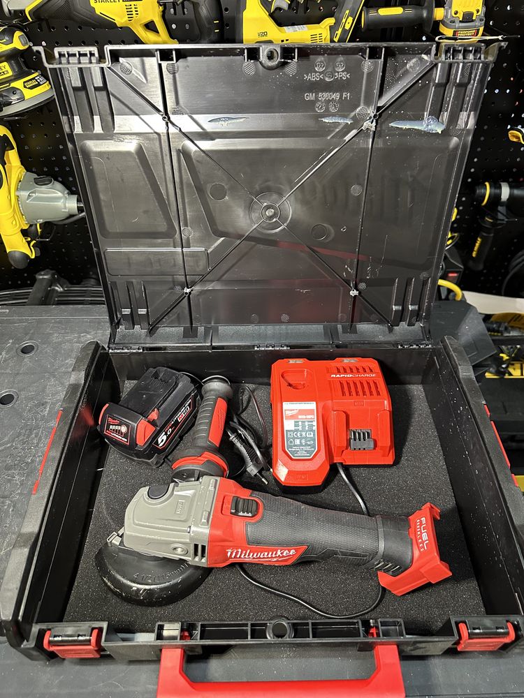 Акумуляторна безщіткова болгарка MILWAUKEE M18 CAG115X FUEL +кейс