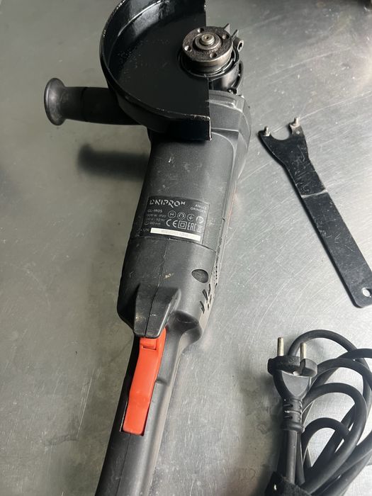 Болгарка DNIPROm CL-190S