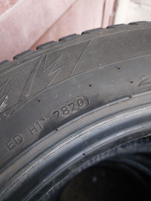 Зимові шини Hankook, 225/60 r17,
