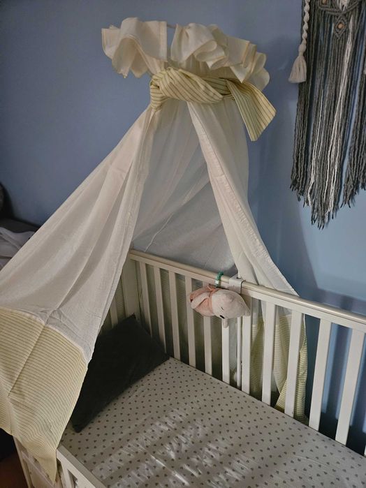 Baldachim do łóżeczka