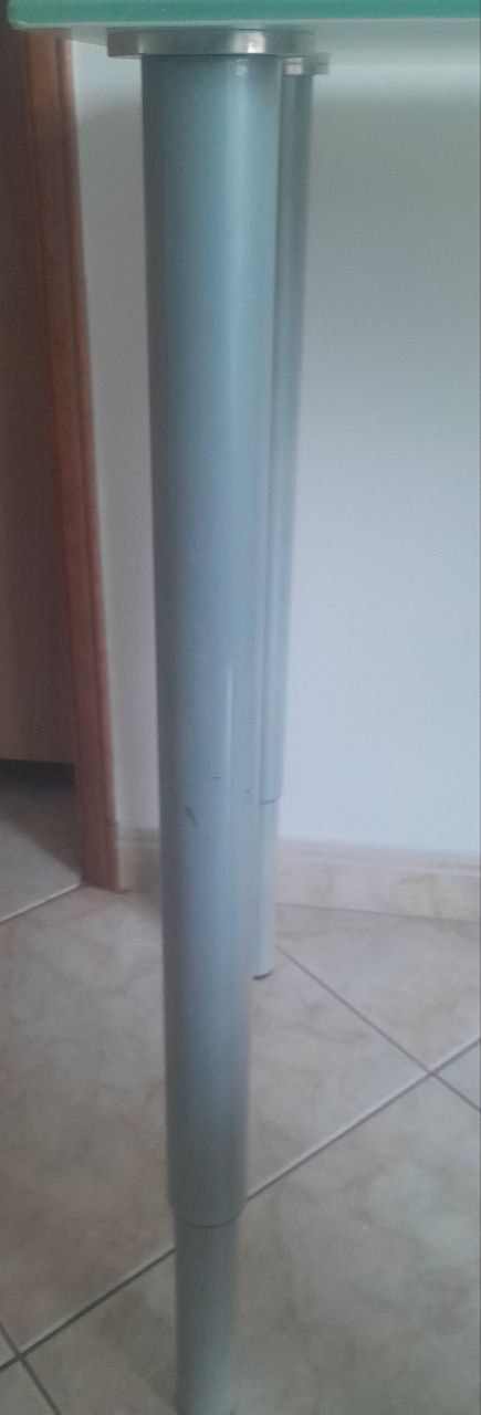 Vendo mesa GLASHOLM  IKEA