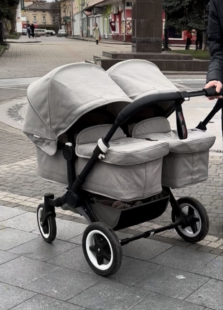 Коляска Bugaboo Donkey 2 Twin для двійні ( близнюків)