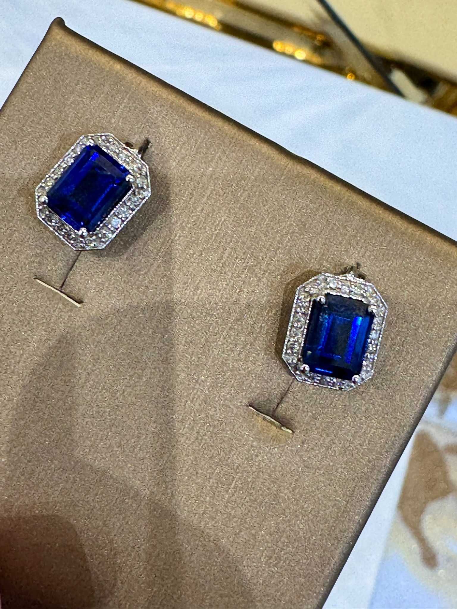 Kolczyki z diamentami 0.35 CT i szafirami 3.30 CT certyfikat
