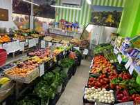 Frutaria a trabalhar