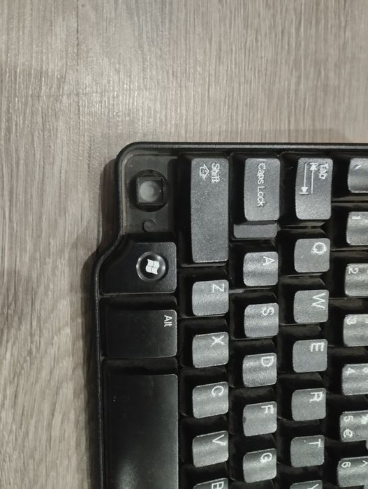 Клавіатура б/у але в дуже гарному стані