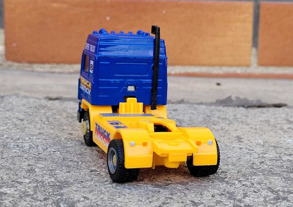 Wyścigowa Volvo FH16 Truck nowy pudełko 1:55 kolekcja model Ciężarowka