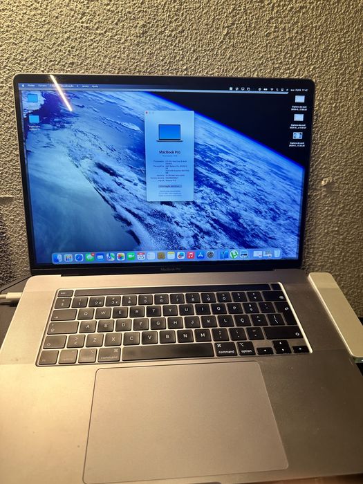 Macbook Pro 16 2019 i9 32gb 1T SSD 8gb AMD Radeon 5500M