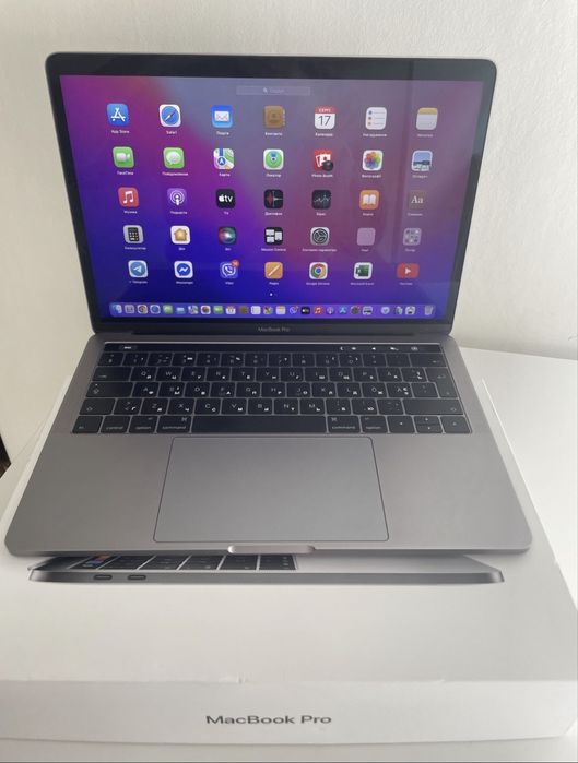 MacBook Pro (13-inch, 2016, Four Thunderbolt 3 Ports) A1706