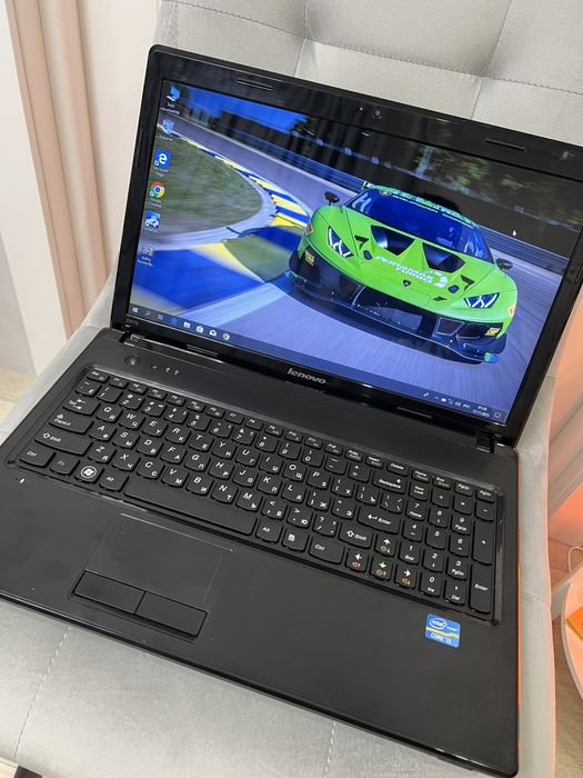 Мощный, надежный ноутбук Lenovo, новый SSD