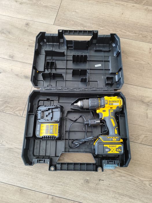 Wkrętarka udarowa DeWalt 18v+4ah, ładowarka, walizka