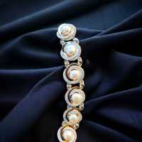 Женский роскошный серебряный браслет с жемчугом и золотыми вставками