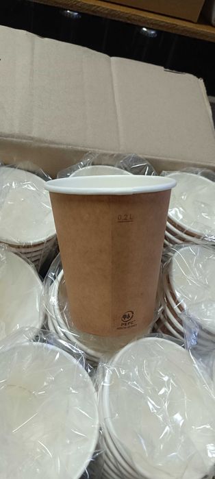 700 Copos de cartão para bebidas