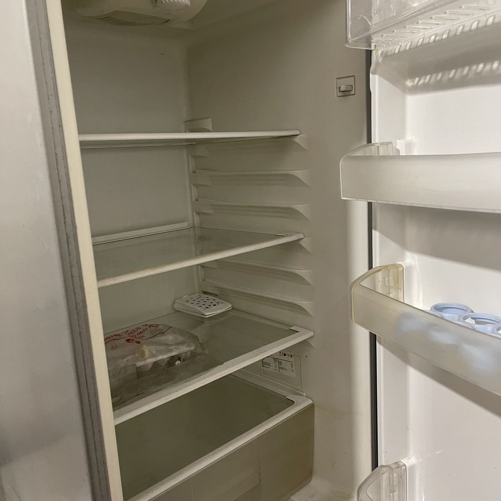 Двокамерний холодильник BEKO CSA 29020 S