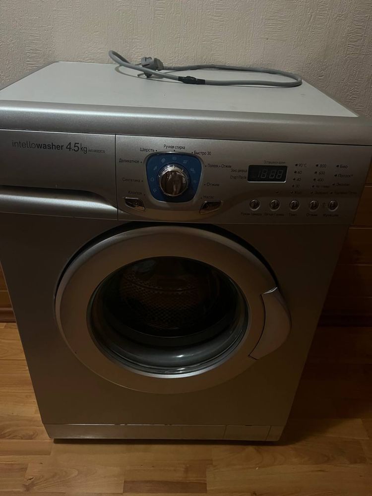 Продам стіралку на запчастини