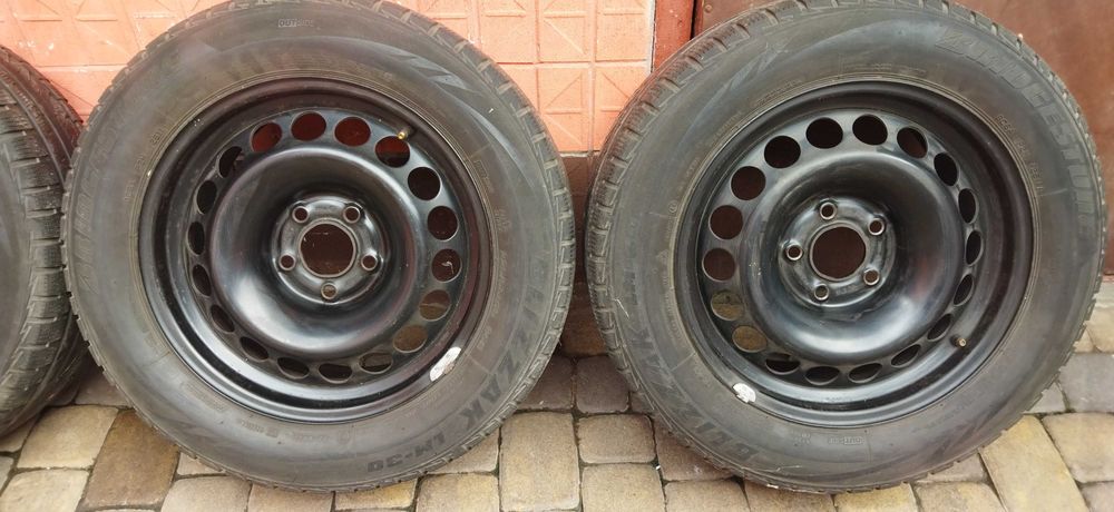 R16 Volkswagen-Seat-Audi A4-A6-Mersedes-Skoda-Резина 225-55 зима