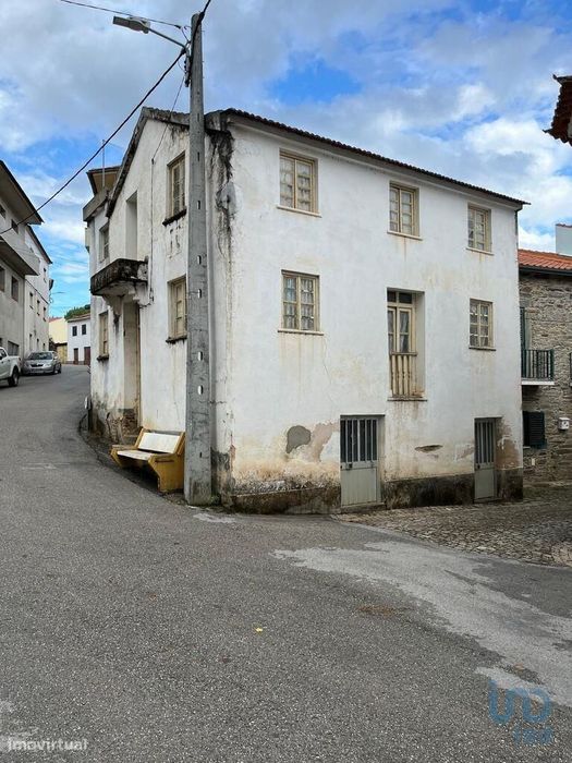 Casa / Villa T4 em Sobreira Formosa e Alvito da Beira de 127,00 m2