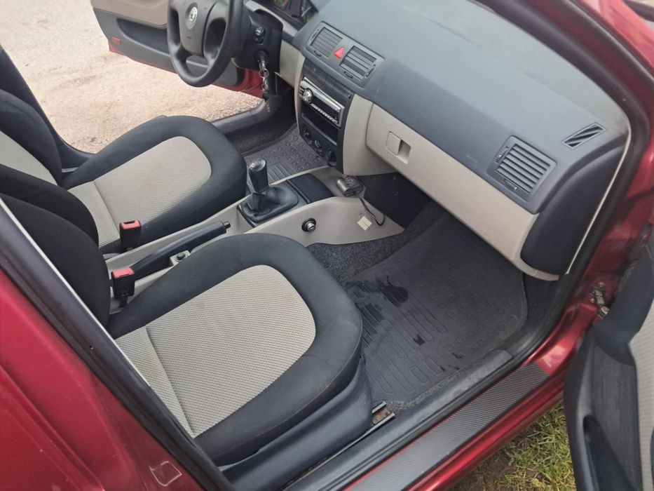 Skoda Fabia 2006 rok 1.4 benzyna 132tys przebieg 100% sprawna